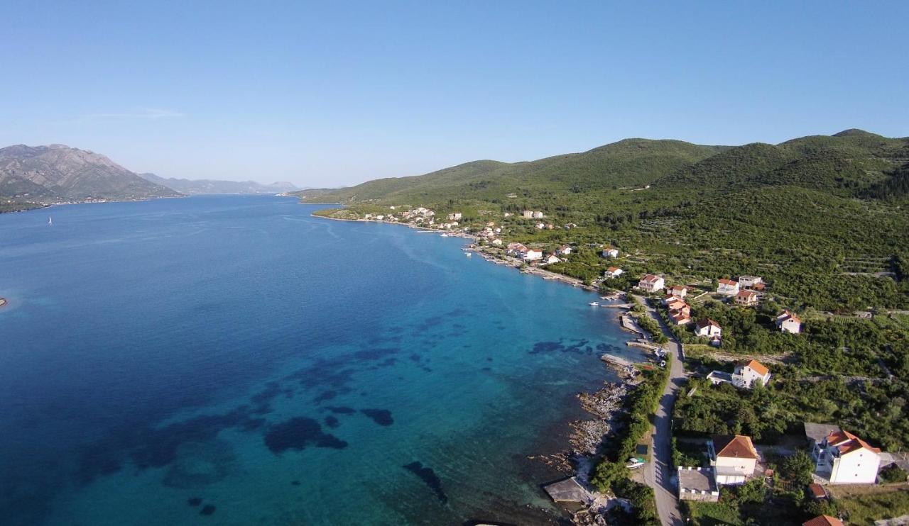 Apartments By The Sea Kneza, Korcula - 9166 Pupnat エクステリア 写真