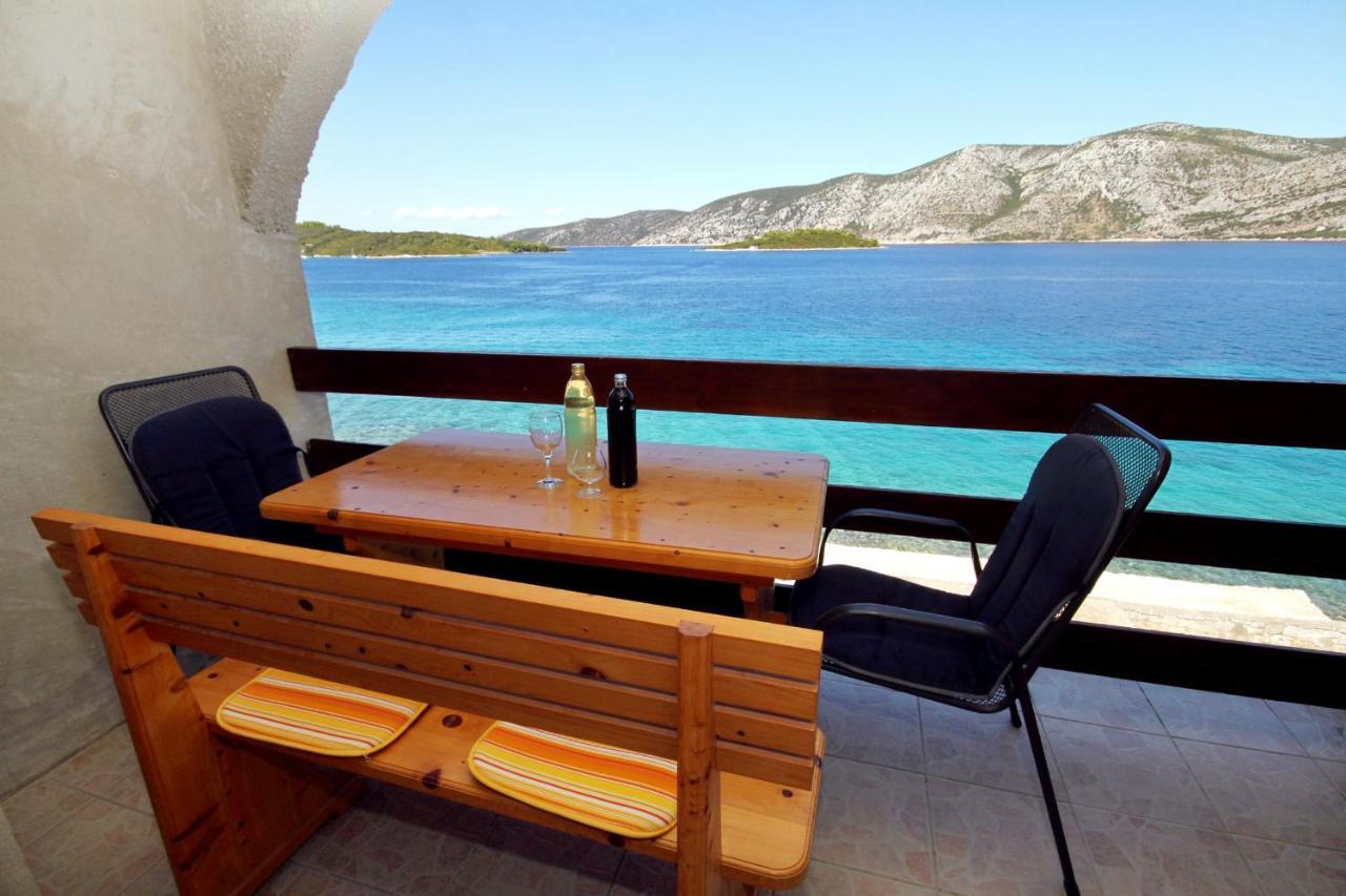 Apartments By The Sea Kneza, Korcula - 9166 Pupnat エクステリア 写真
